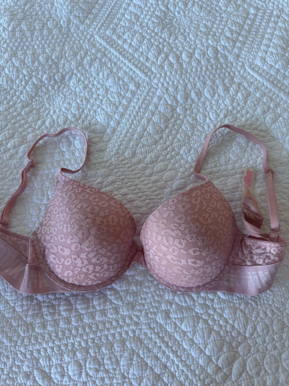 PINK Victoria's Secret Light Pink Lace T-Shirt Bra